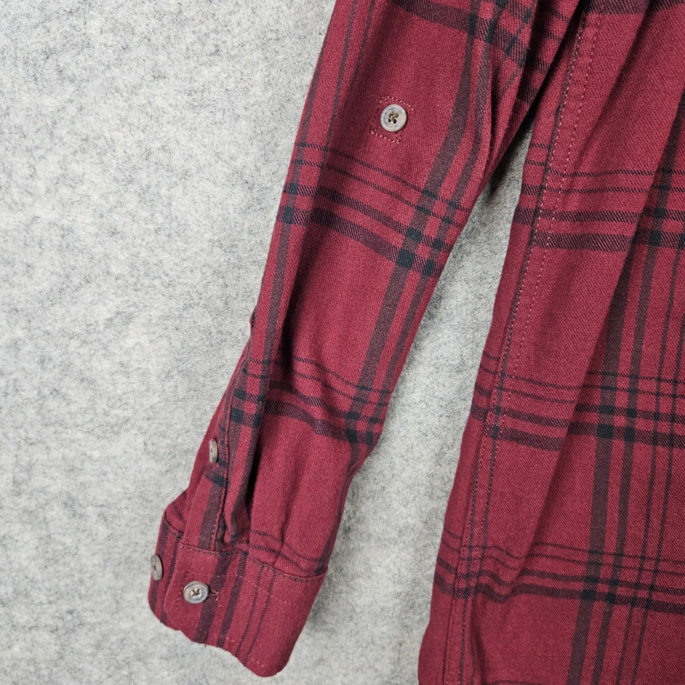 Duluth Trading Women's Red Plaid Button Up Shirt Size M Flannel Roll Tab Sleeves - Picture 10 of 11